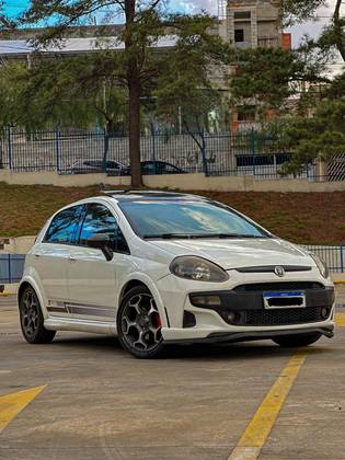 FIAT PUNTO 1.4 MPI 16V T-JET GASOLINA 4P MANUAL